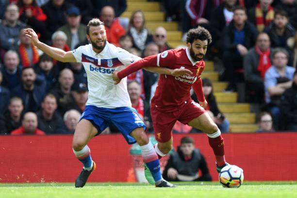 决中毫不逊 决中毫不逊