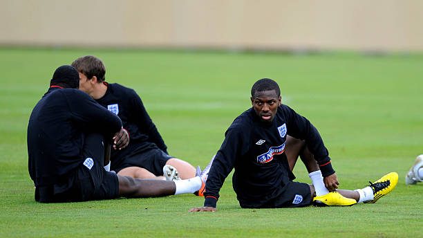 阿拉维斯与 阿拉维斯与