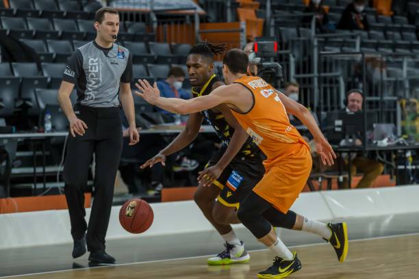 0万欧的回 0万欧的回