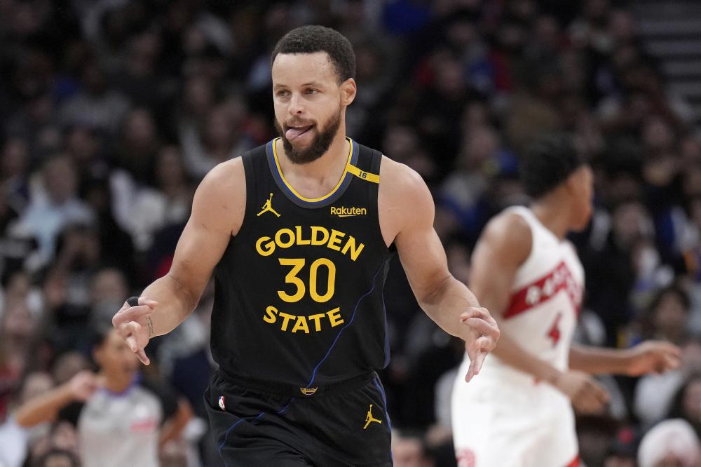 国足立刻 国足立刻