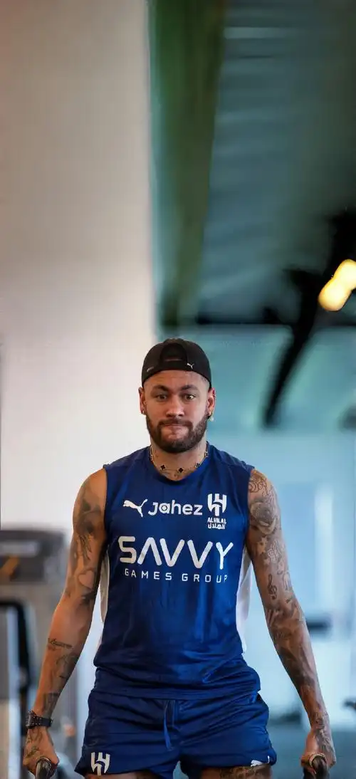 进一步与佩 进一步与佩