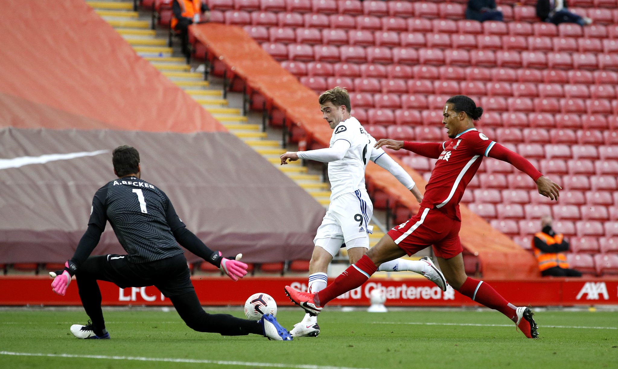 无论是在篮 无论是在篮